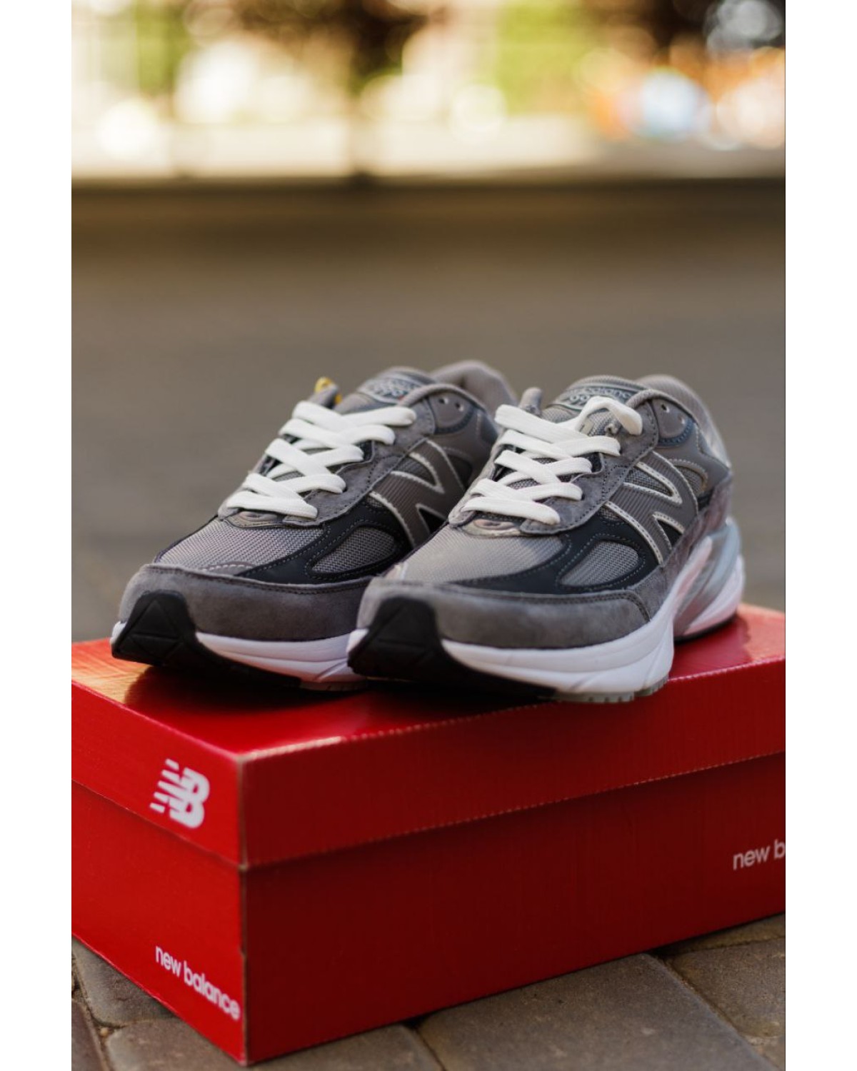 New Balance 990V6 Grey