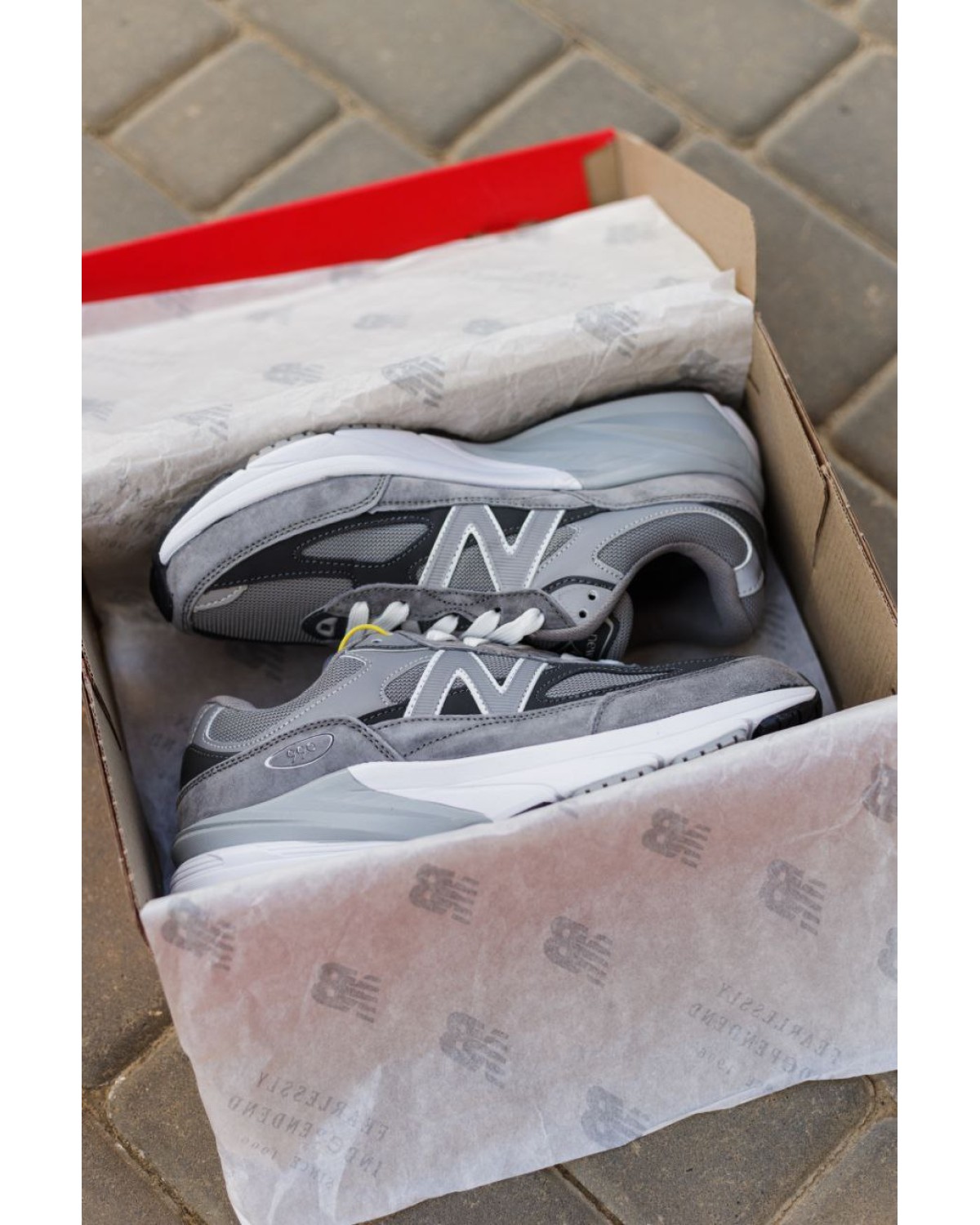New Balance 990V6 Grey