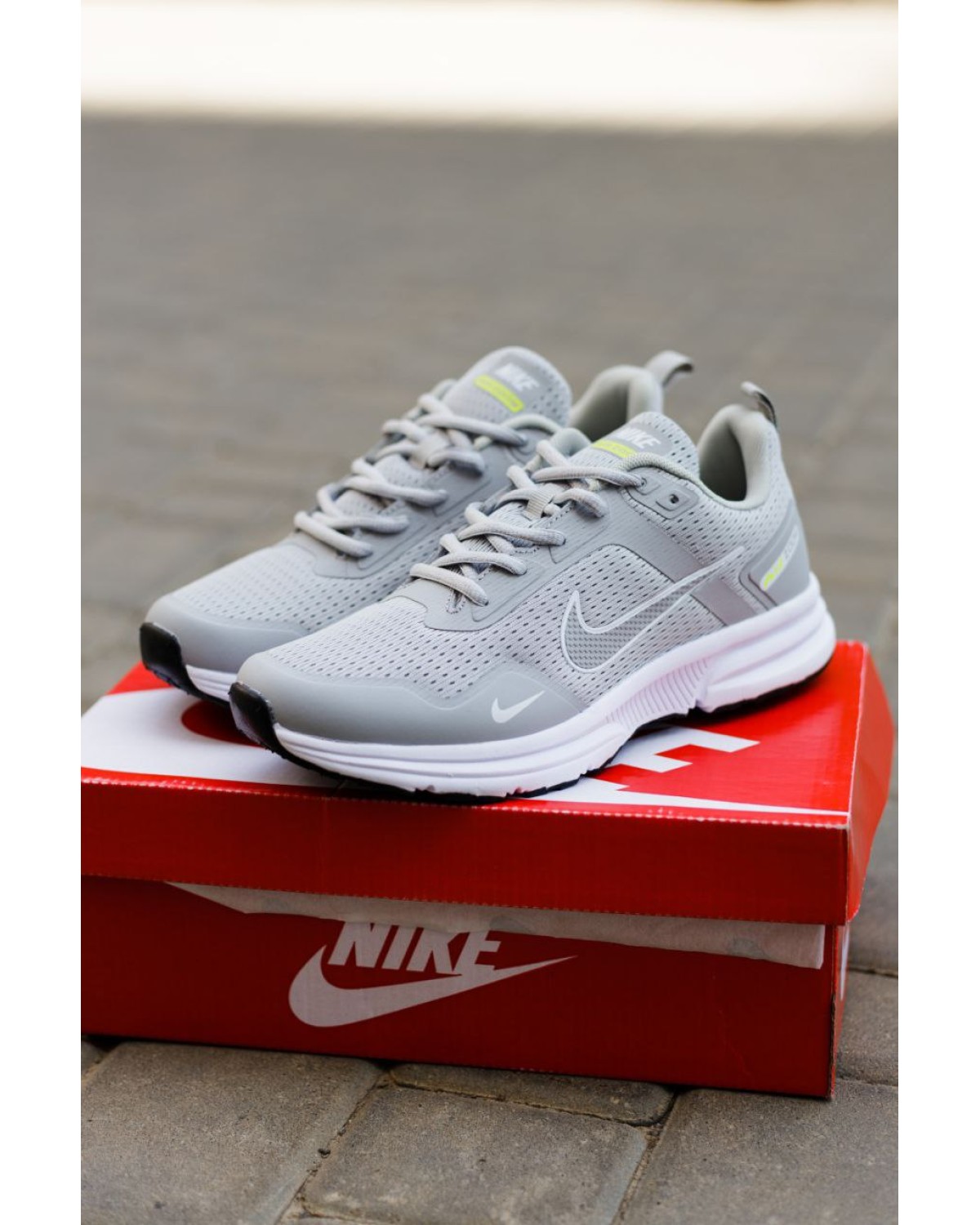 Nike Zoom Light Grey