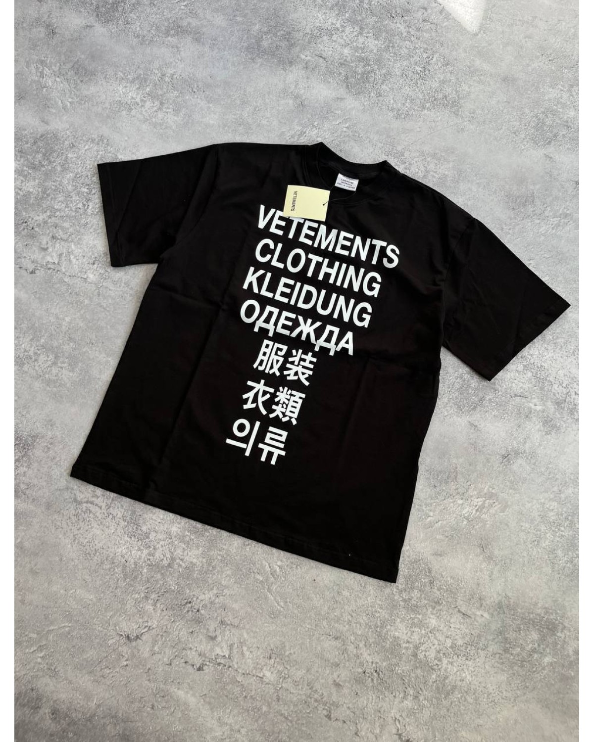 Футболка Vetements