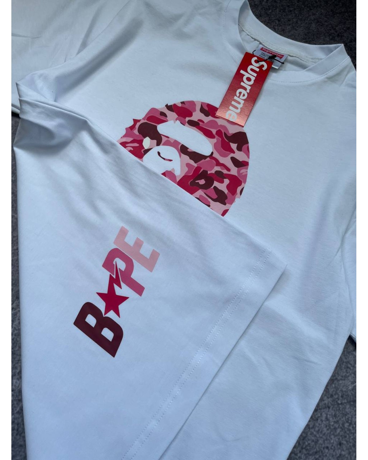 Футболка Supreme