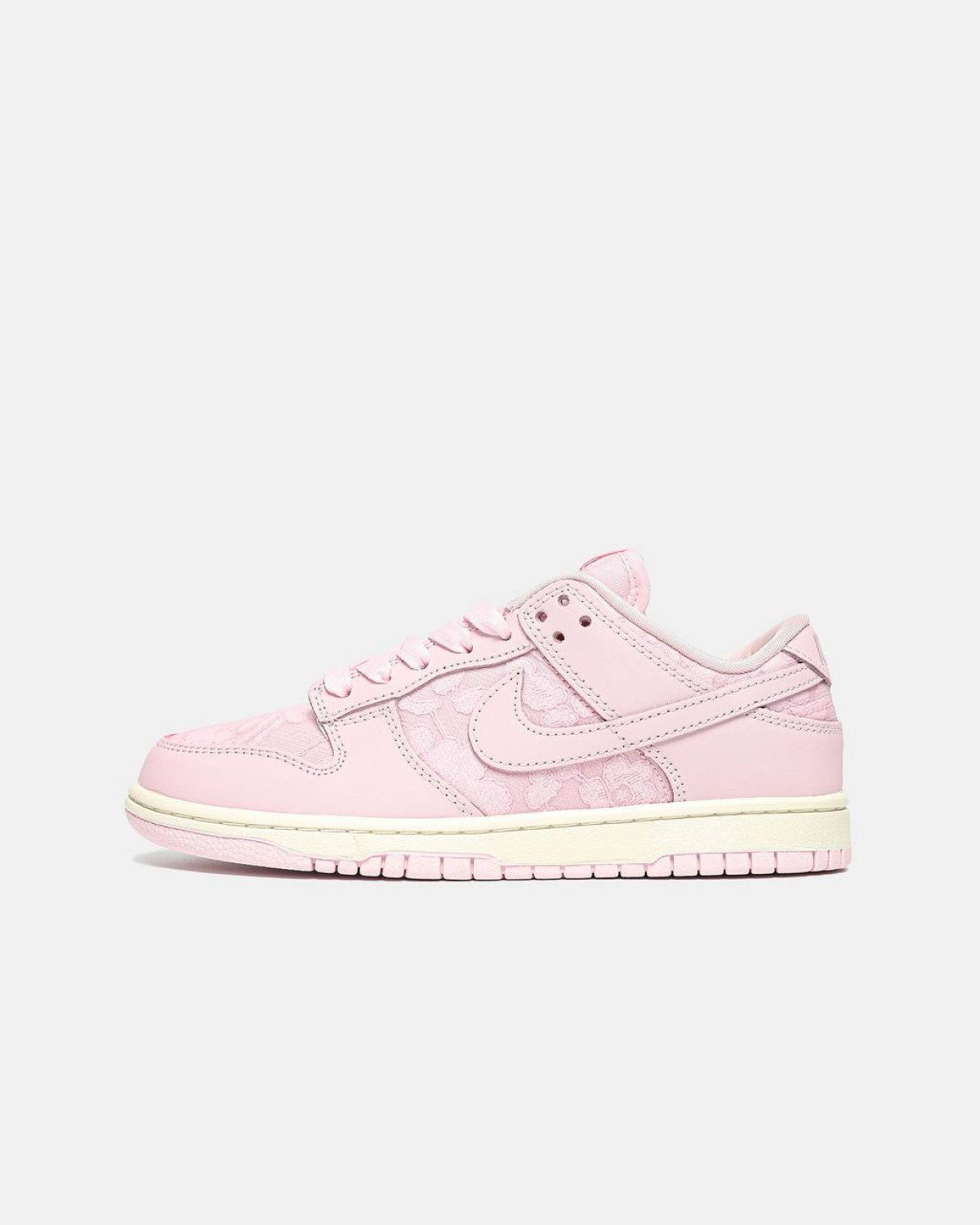 Nike Dunk Low WMNS “Lace Pack – Regal Pink”
