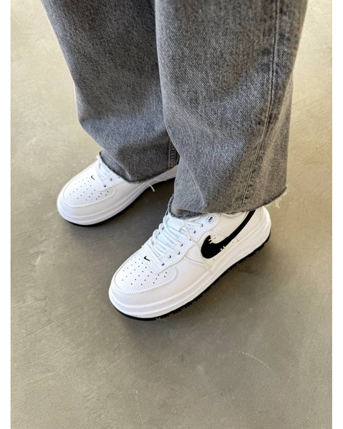 Nike Air Force 1 White/Black