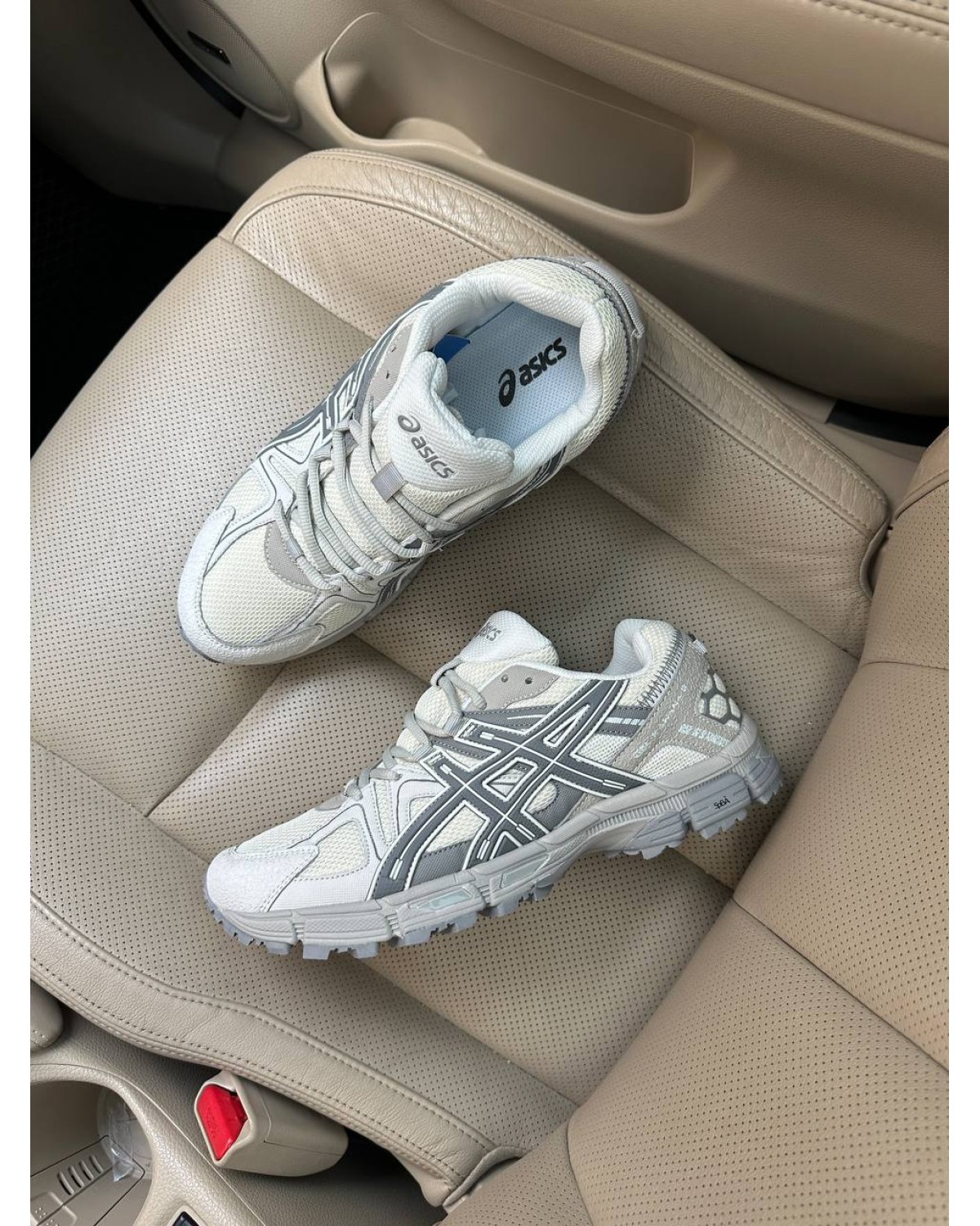 Asics GEL Kahana 8 Light Grey