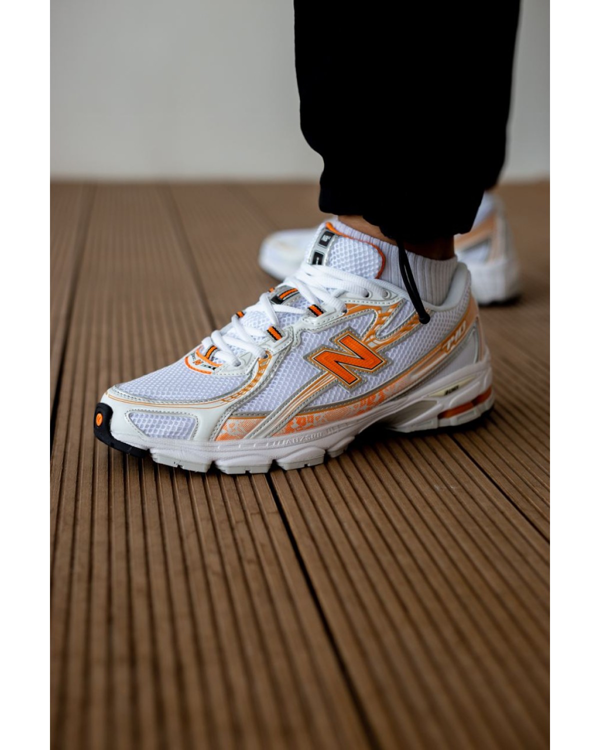 New Balance 740 White/Orange