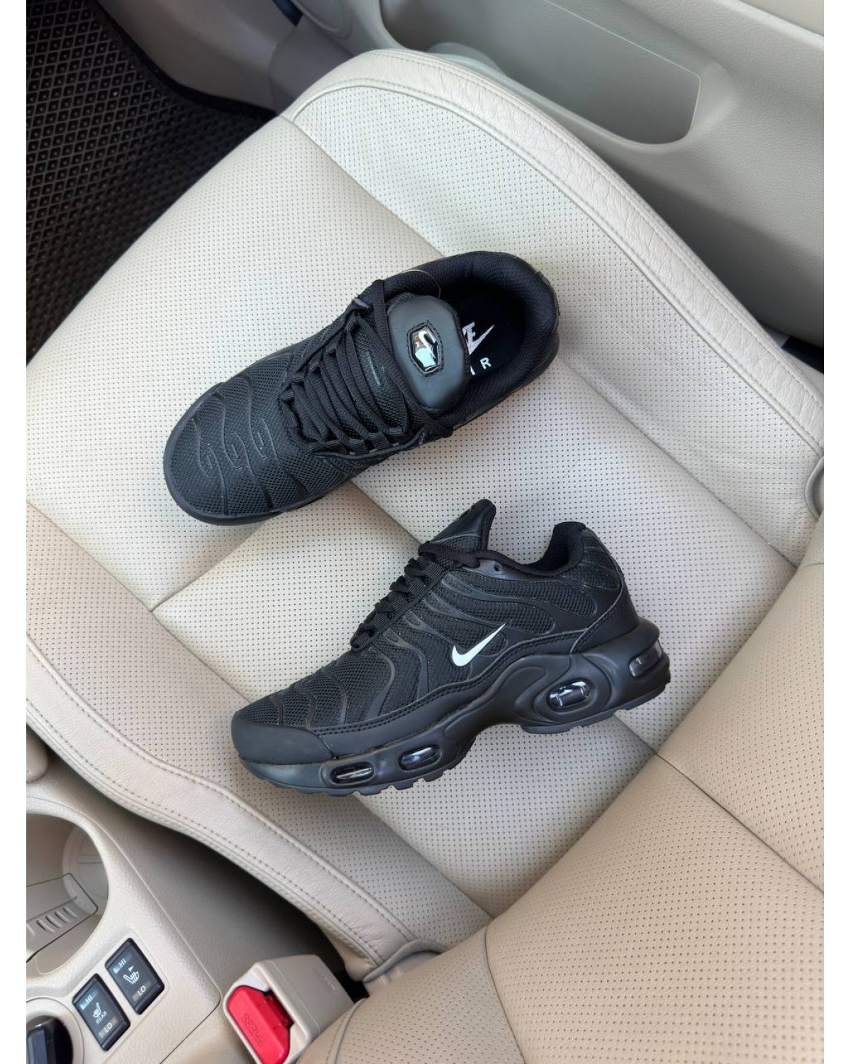 Nike Air Max TN Plus Full Black White Logo