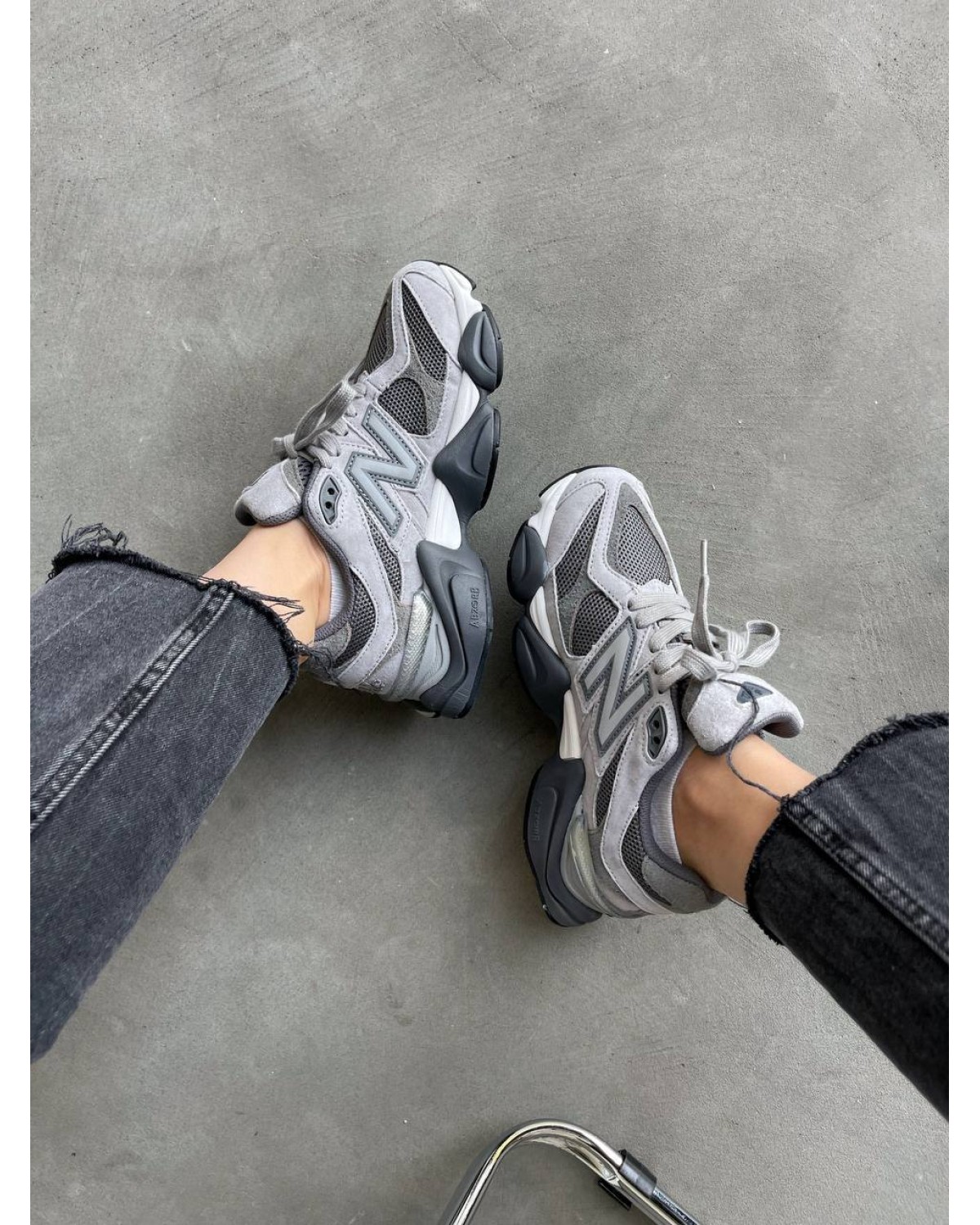 New Balance 9060 Grey