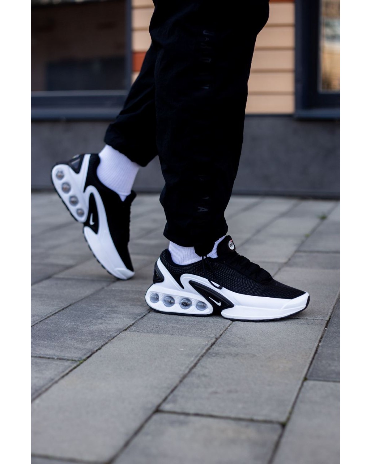 Nike Air Max DN Black/White