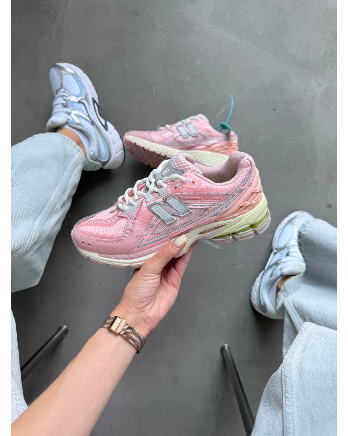 New Balance 1906U Pink