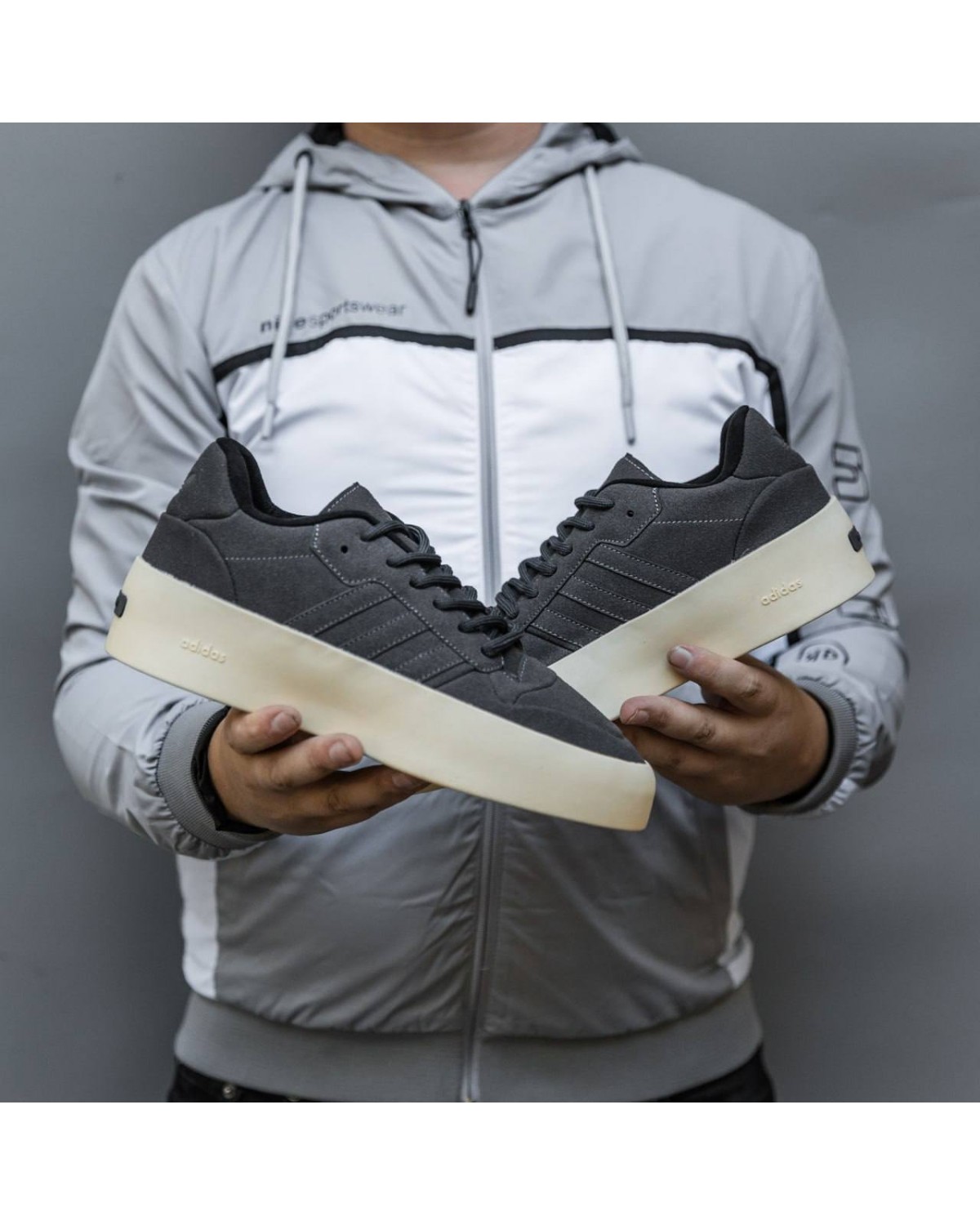 Adidas Forum Low 86 x Essential Fear of God