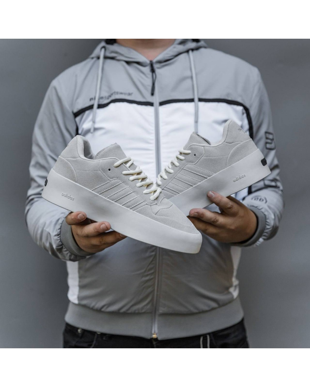 Adidas Forum Low 86 x Essential Fear of God