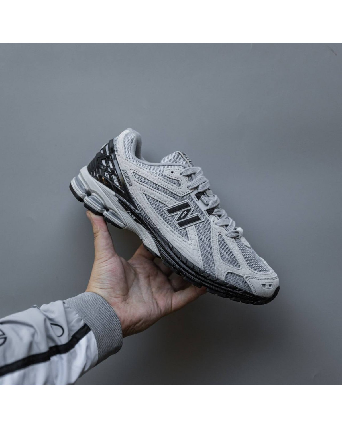 New Balance 1906R