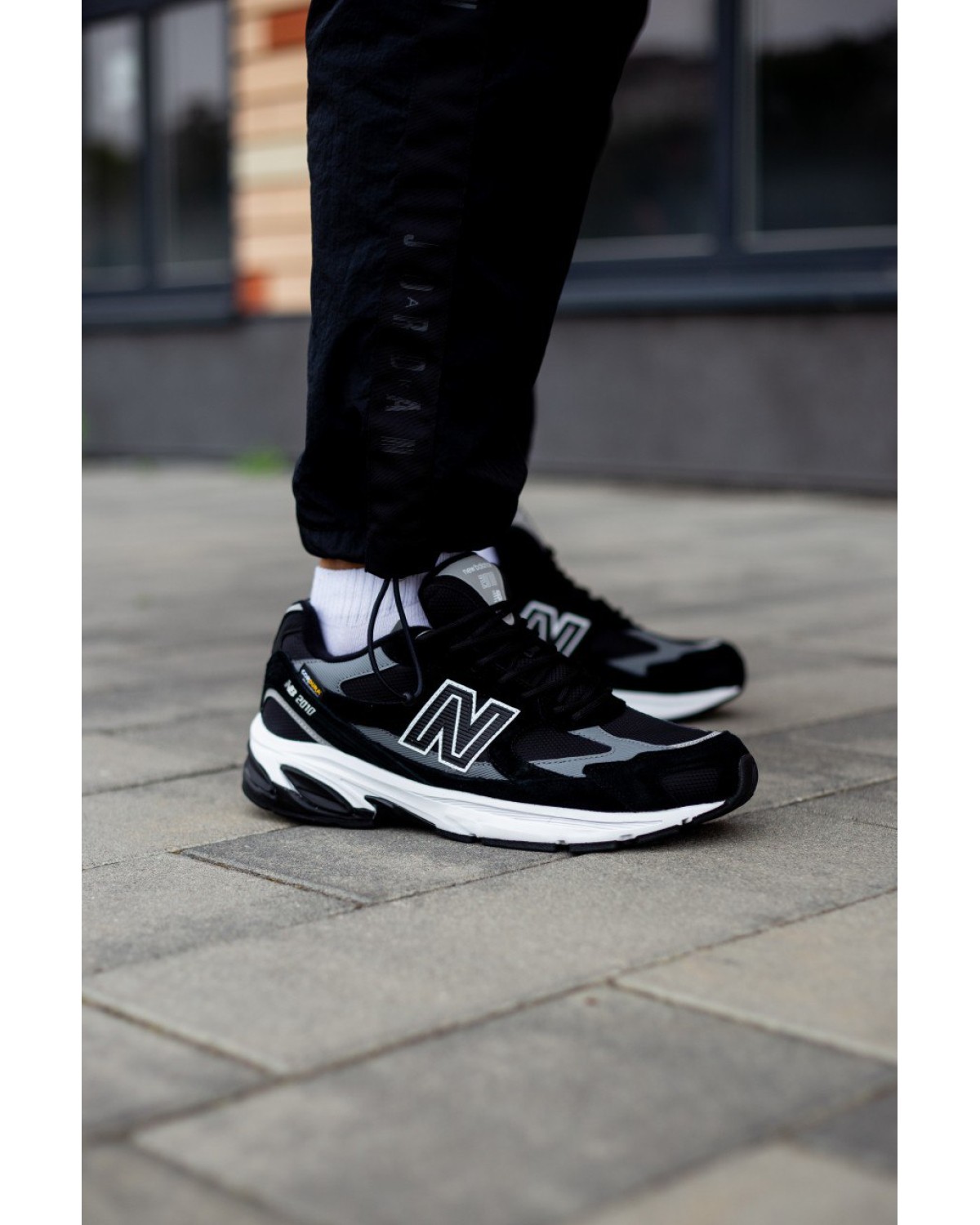 New Balance 2010 Black/White Cordura