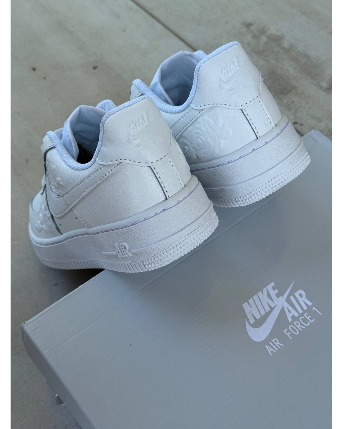 Nike Air Force 1 White Roses