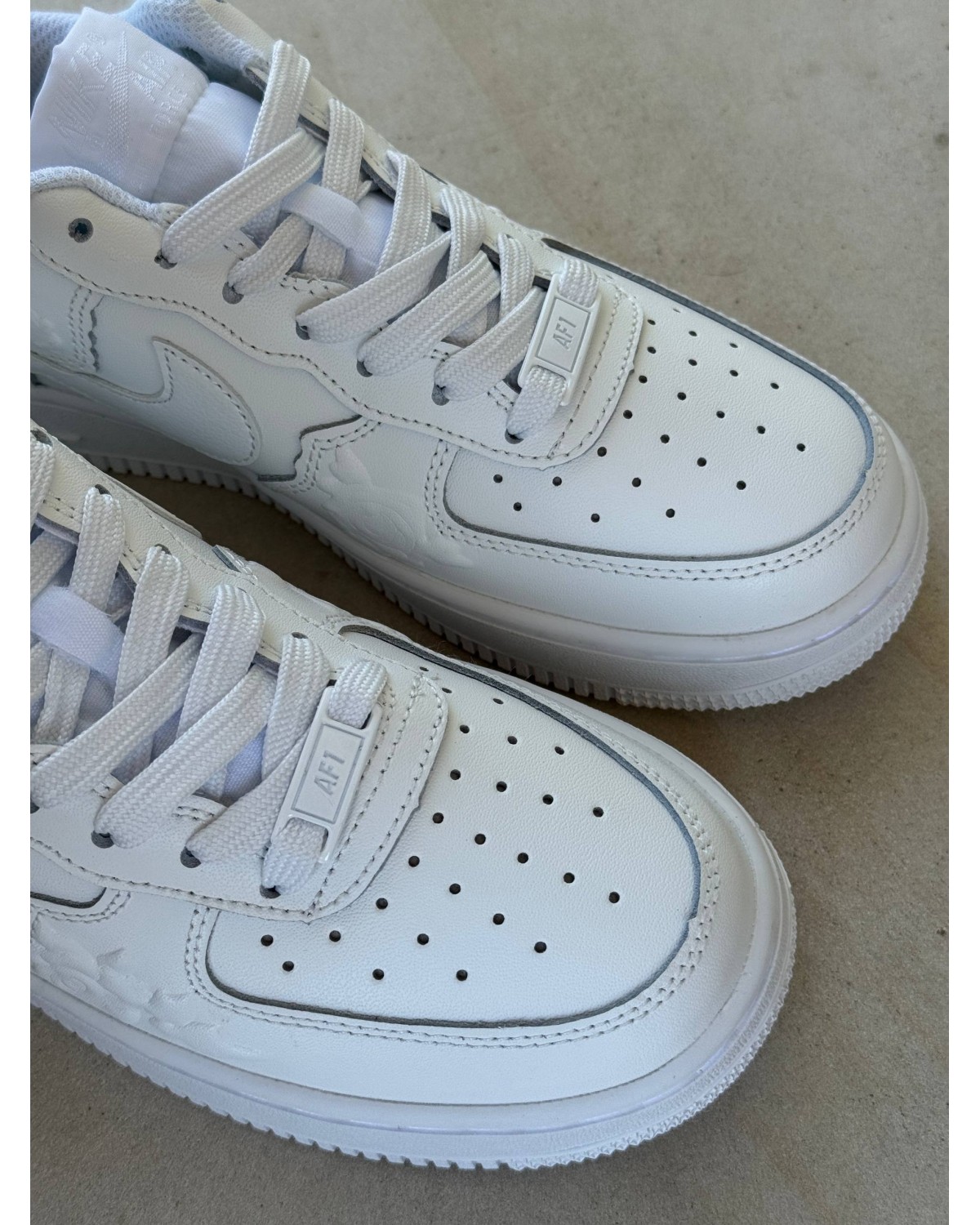 Nike Air Force 1 White Roses
