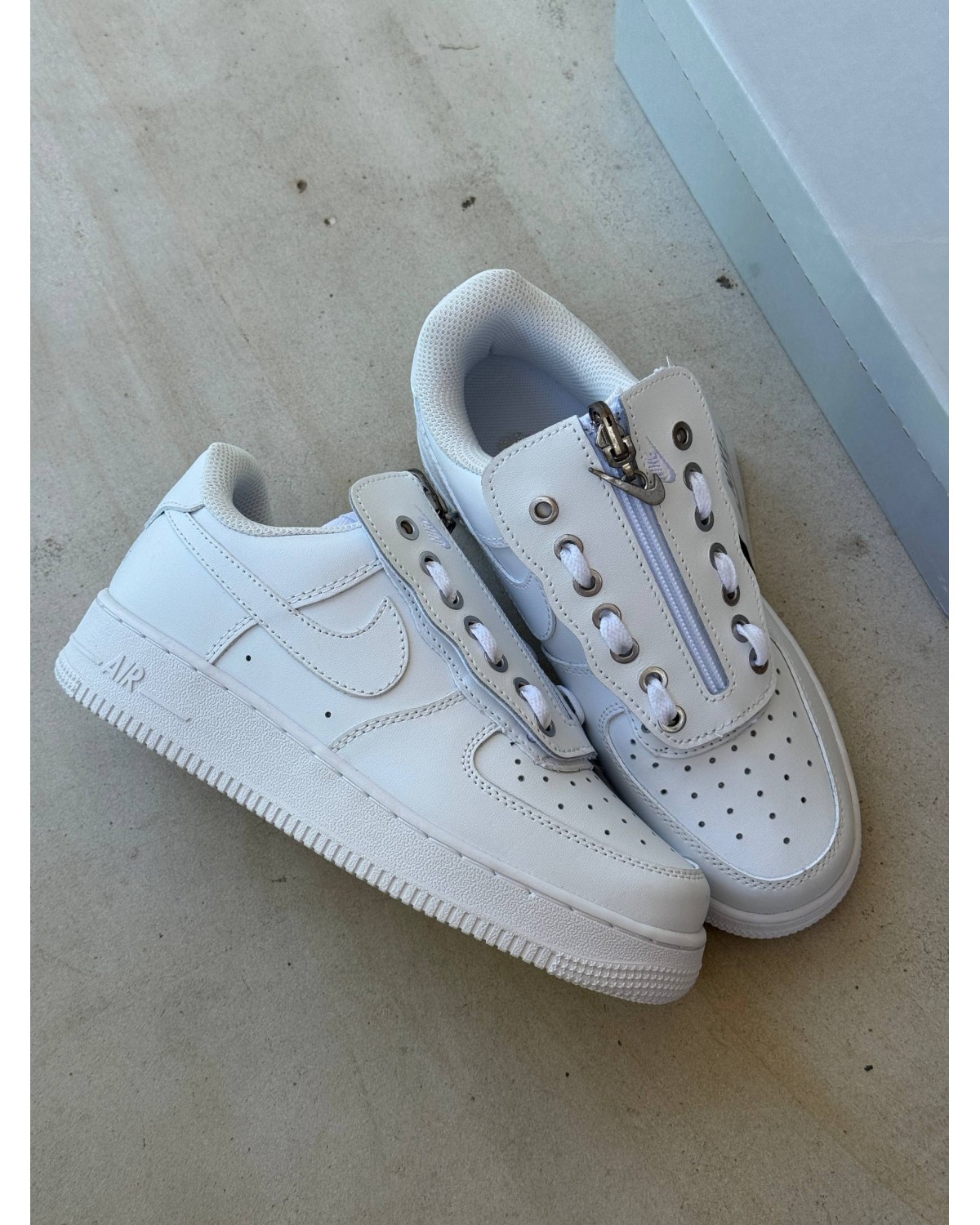 Nike Air Force 1 Shroud White