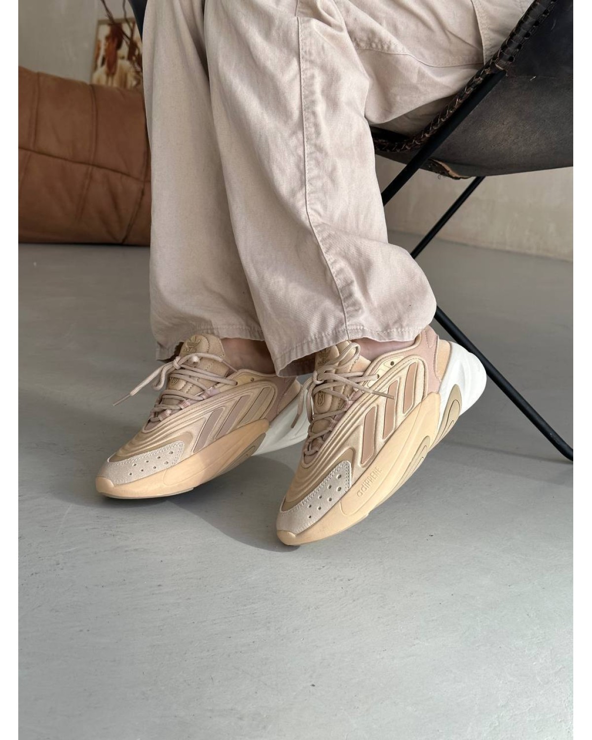 Adidas Ozelia