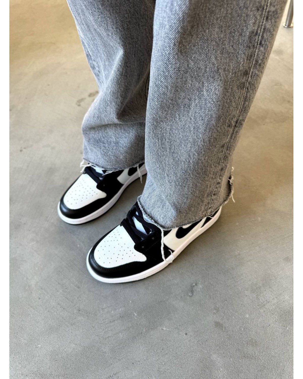 Air Jordan 1 Black
