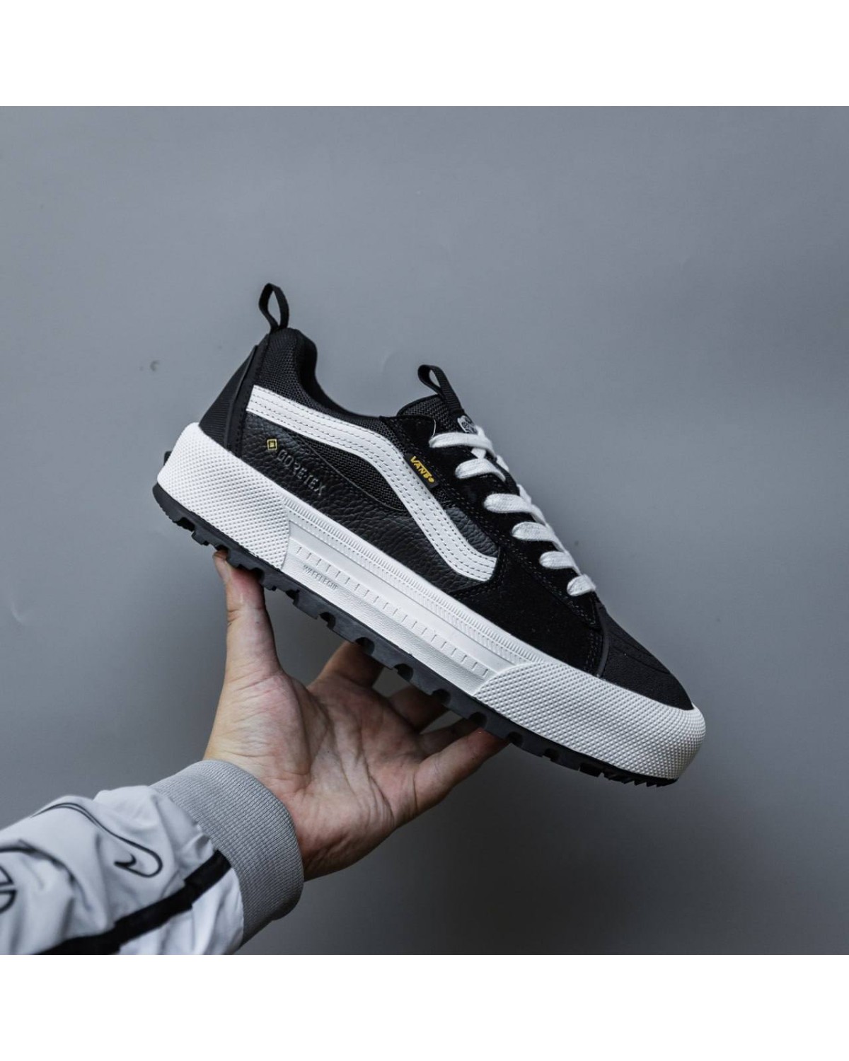 Vans Old Skool MTE-1