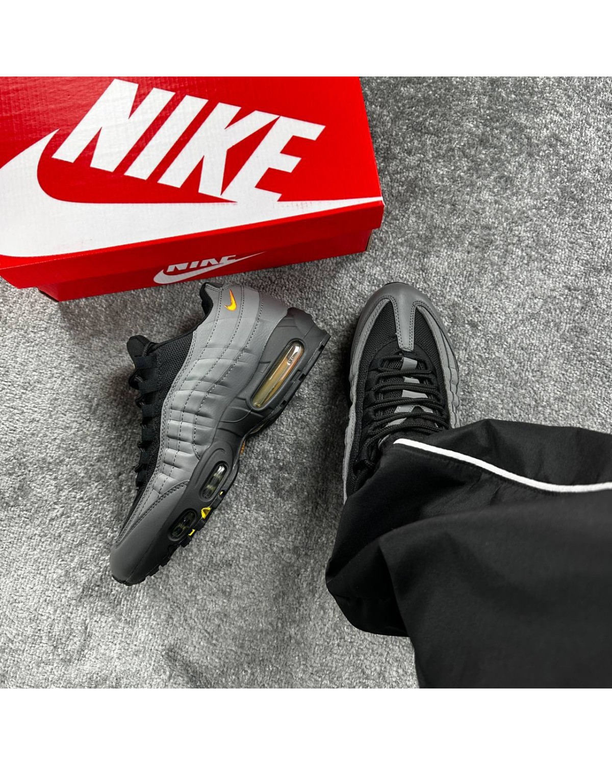 Nike Air Max 95 Anthracite Safety Orange