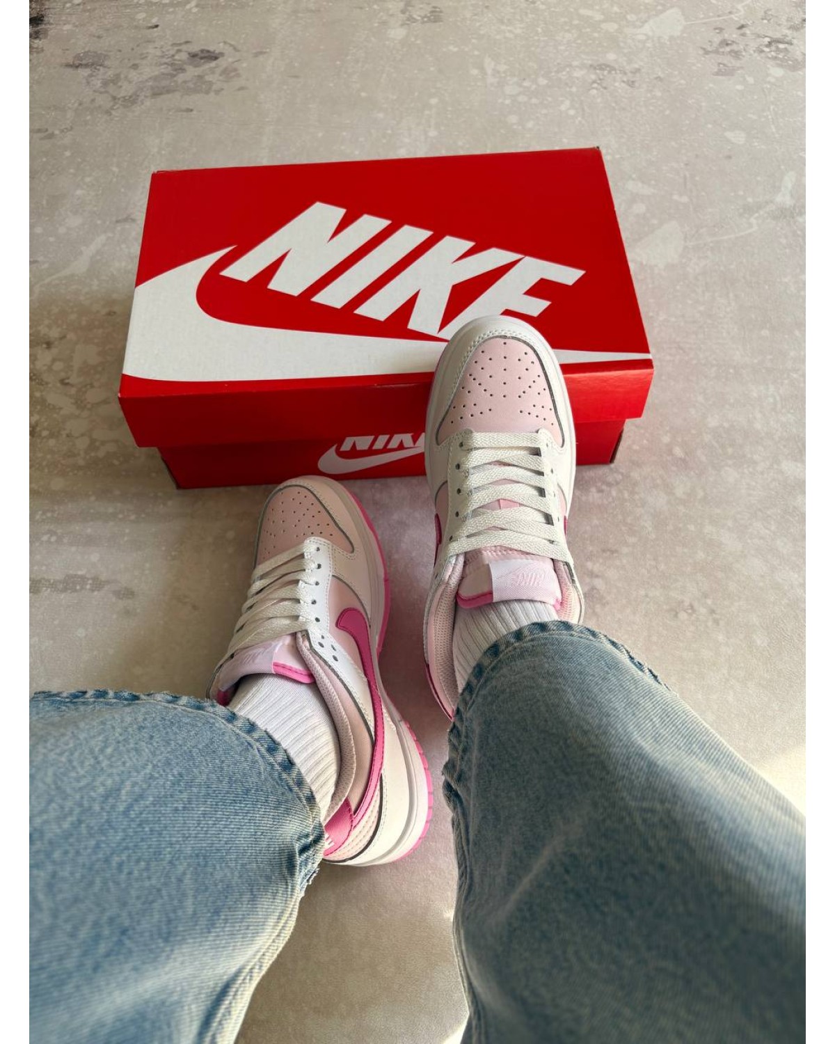 Nike Dunk Low Pink White