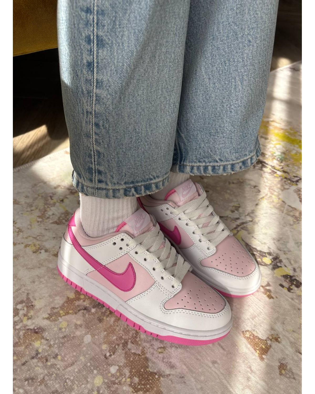 Nike Dunk Low Pink White