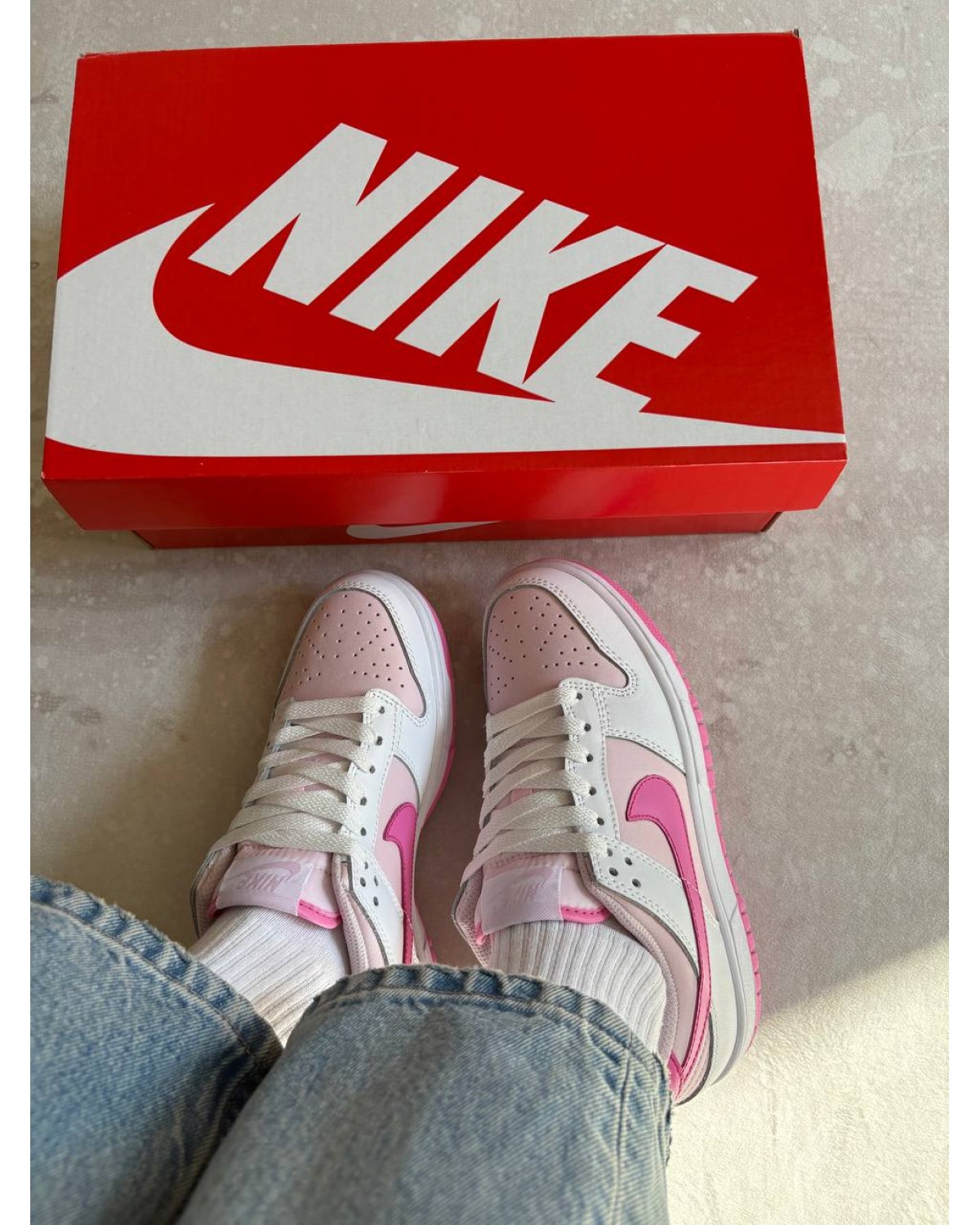 Nike Dunk Low Pink White