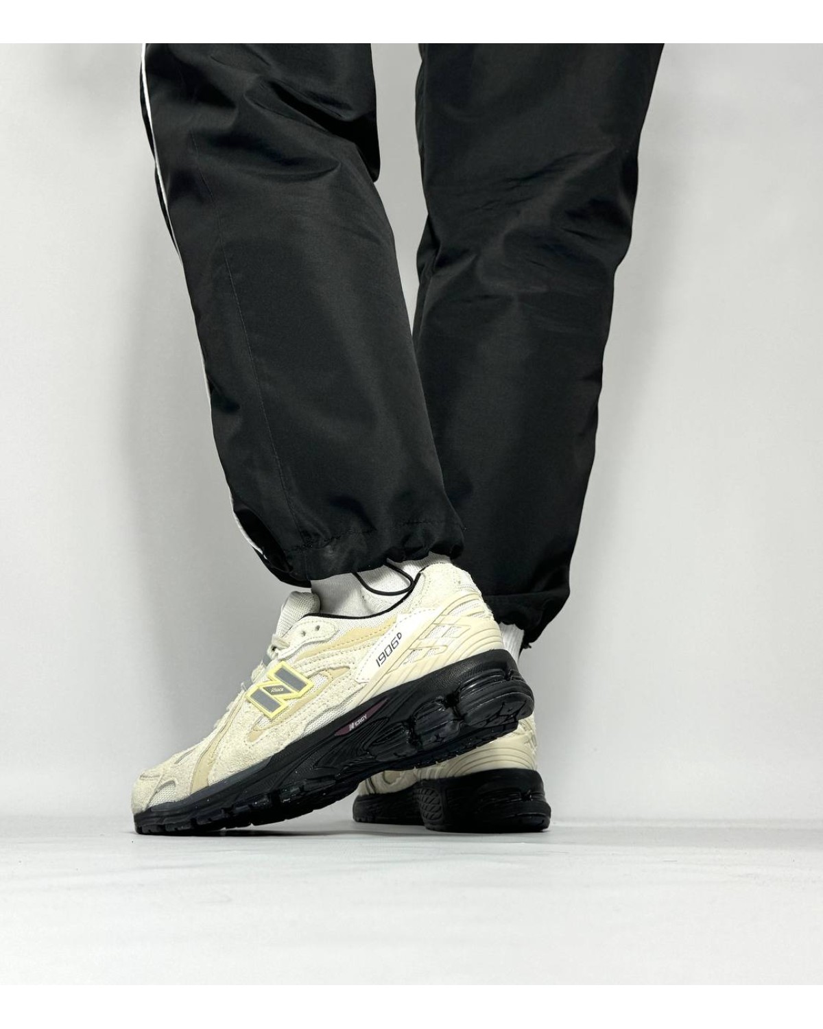 New Balance 1906R Protection Pack Beige Black