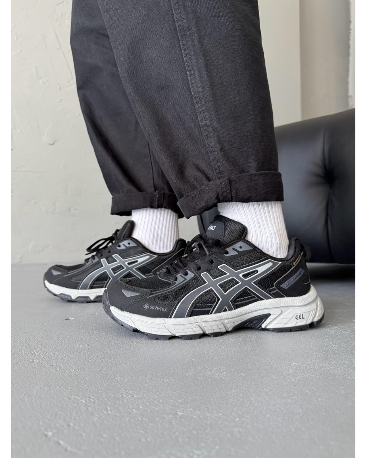 Asics Gel-Venture 6 Black/Beige Gore-Tex
