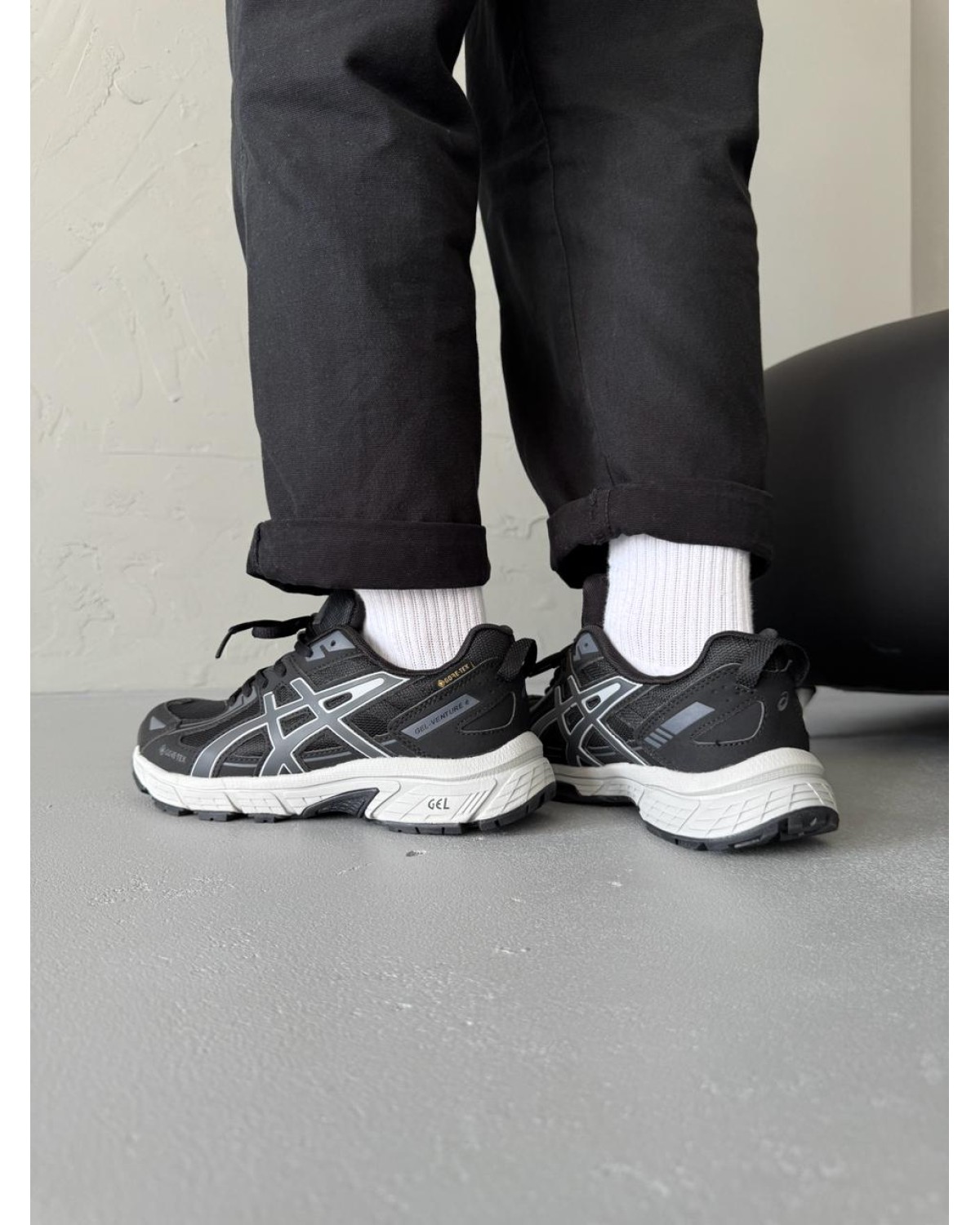 Asics Gel-Venture 6 Black/Beige Gore-Tex