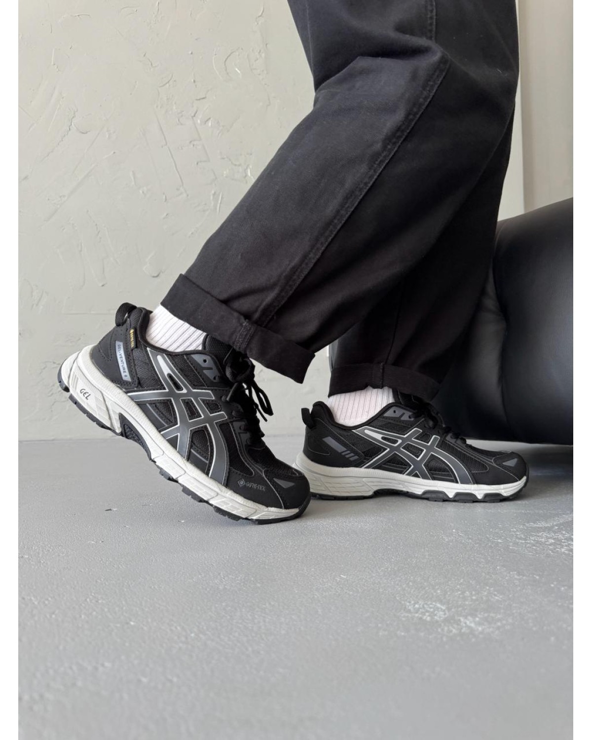 Asics Gel-Venture 6 Black/Beige Gore-Tex