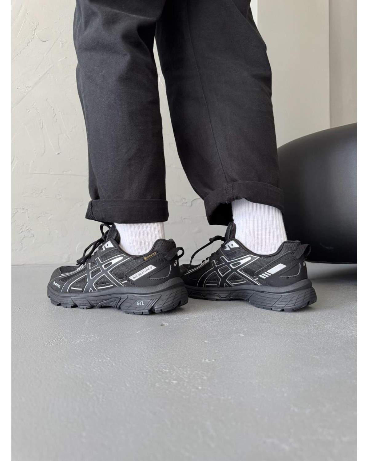 Asics Gel-Venture 6 Silver/Black Gore-Tex