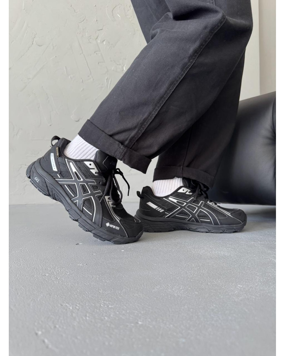 Asics Gel-Venture 6 Silver/Black Gore-Tex