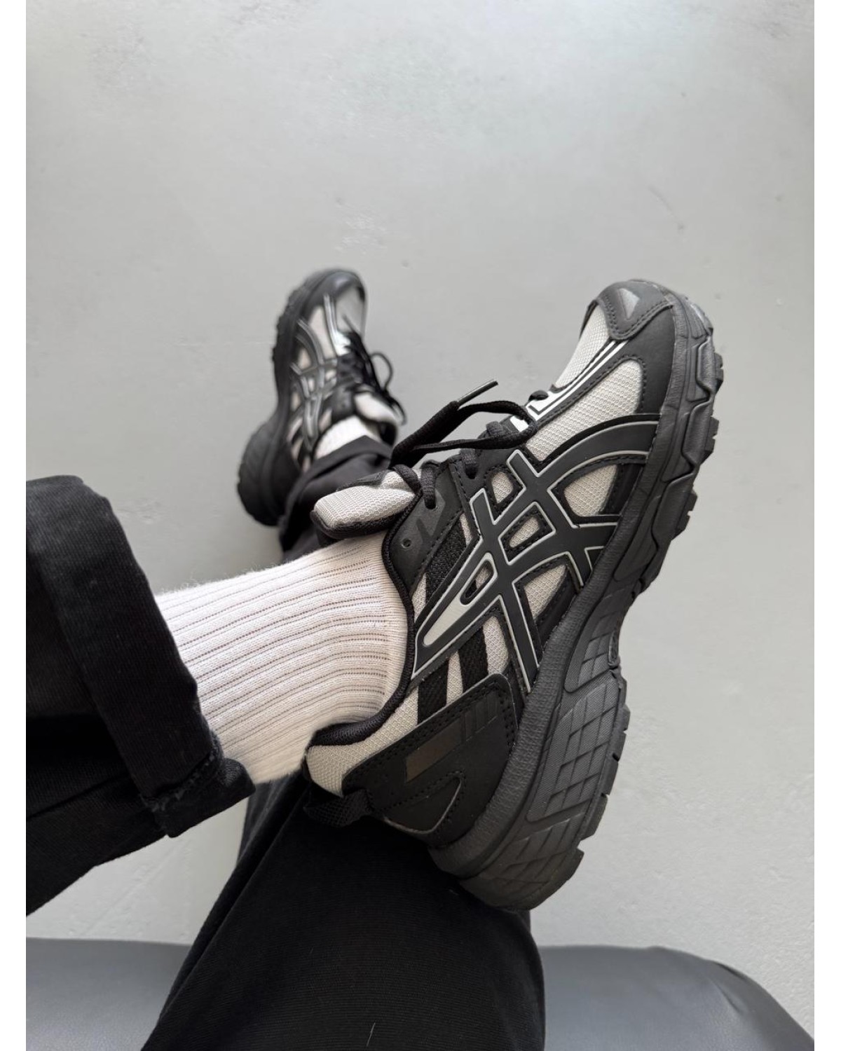 Asics Gel-Venture 6 Black/White Gore-Tex