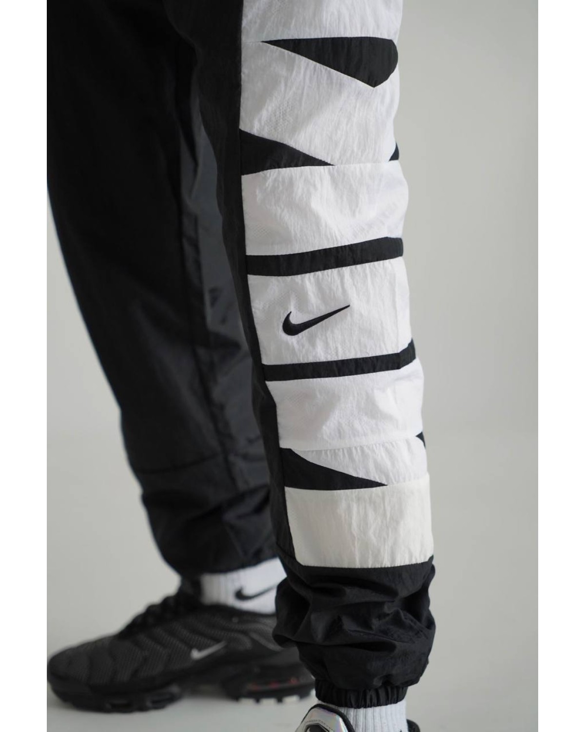 Нейлонові Штани Nike