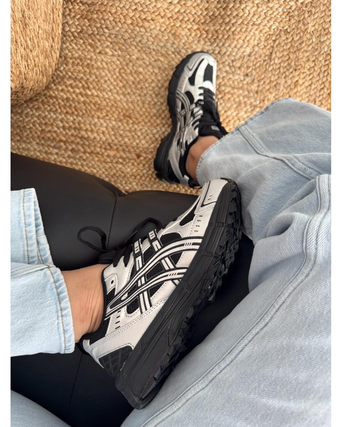 Asics Gel-Kahana 8 SP Black/Silver