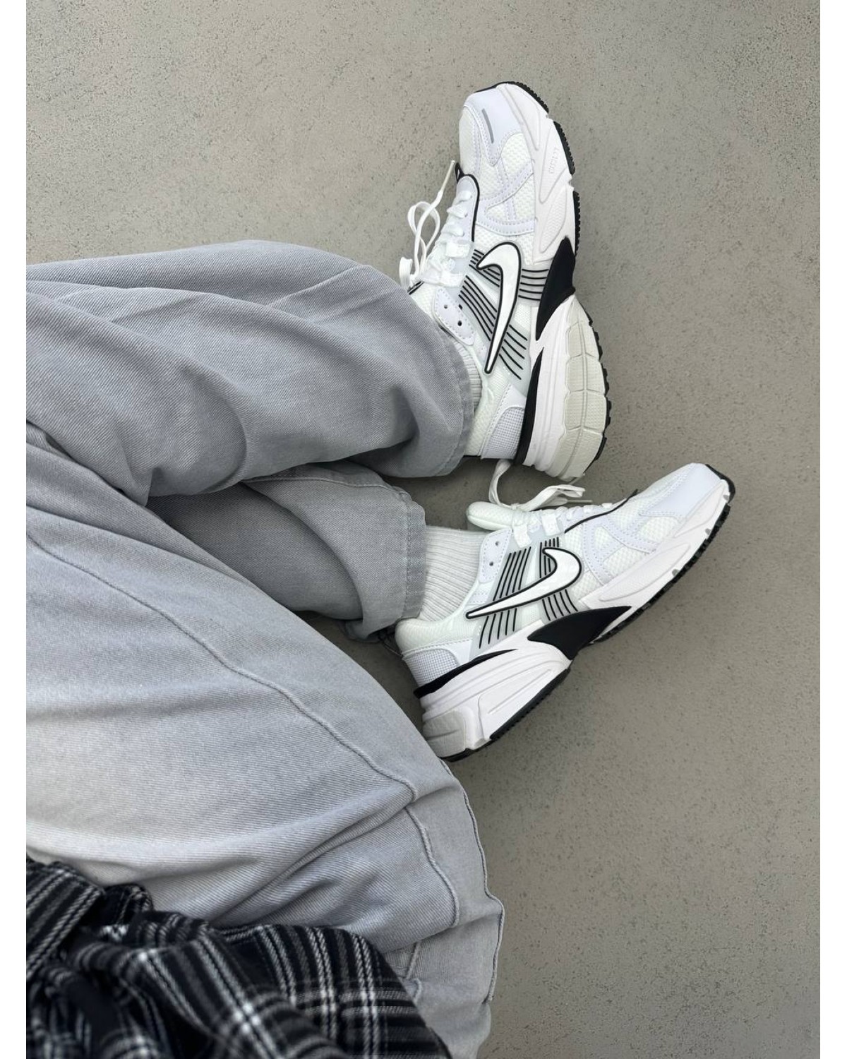 Nike V2K Run Summit White Platinum Tint