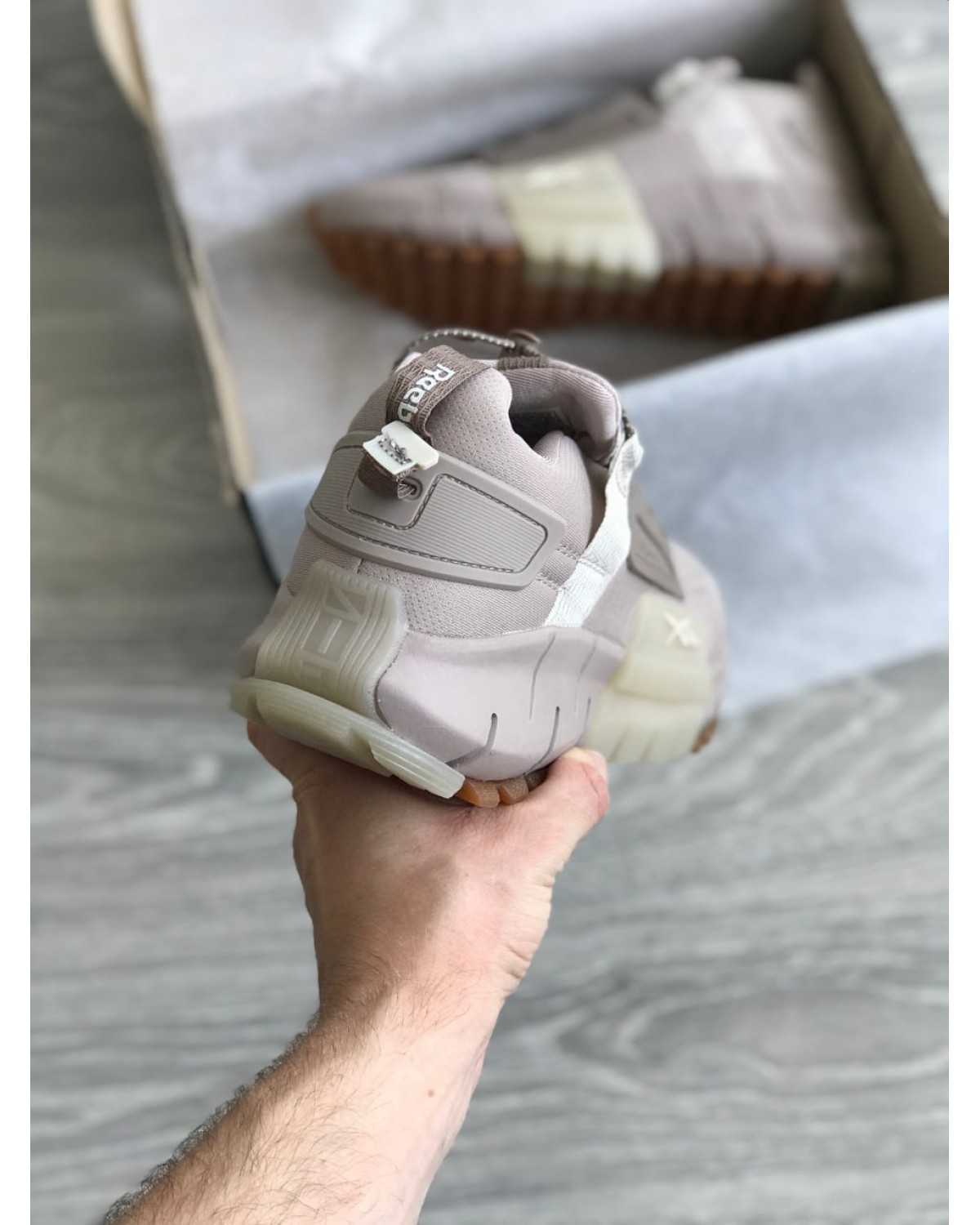 Reebok Zig Kinetika Edge Beige