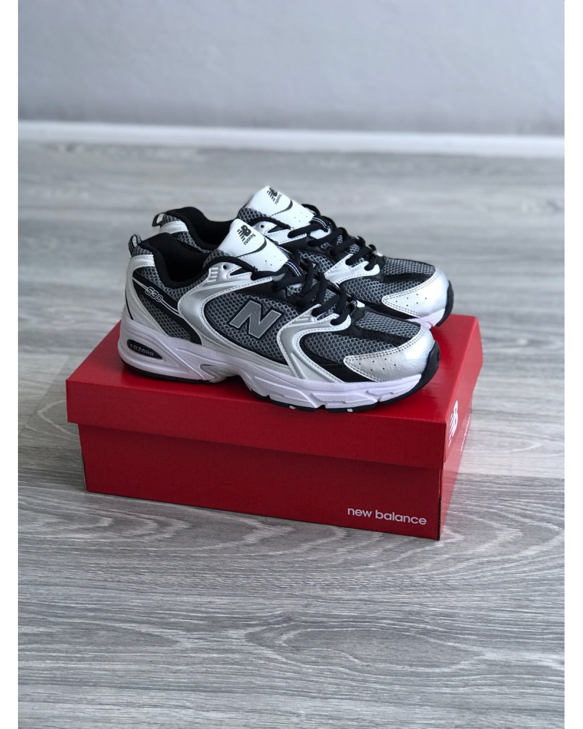 New Balance 530 White Black Gray
