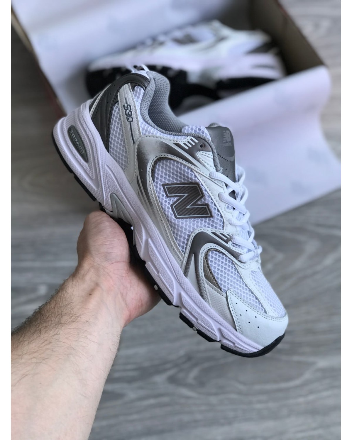New Balance 530 White Gray