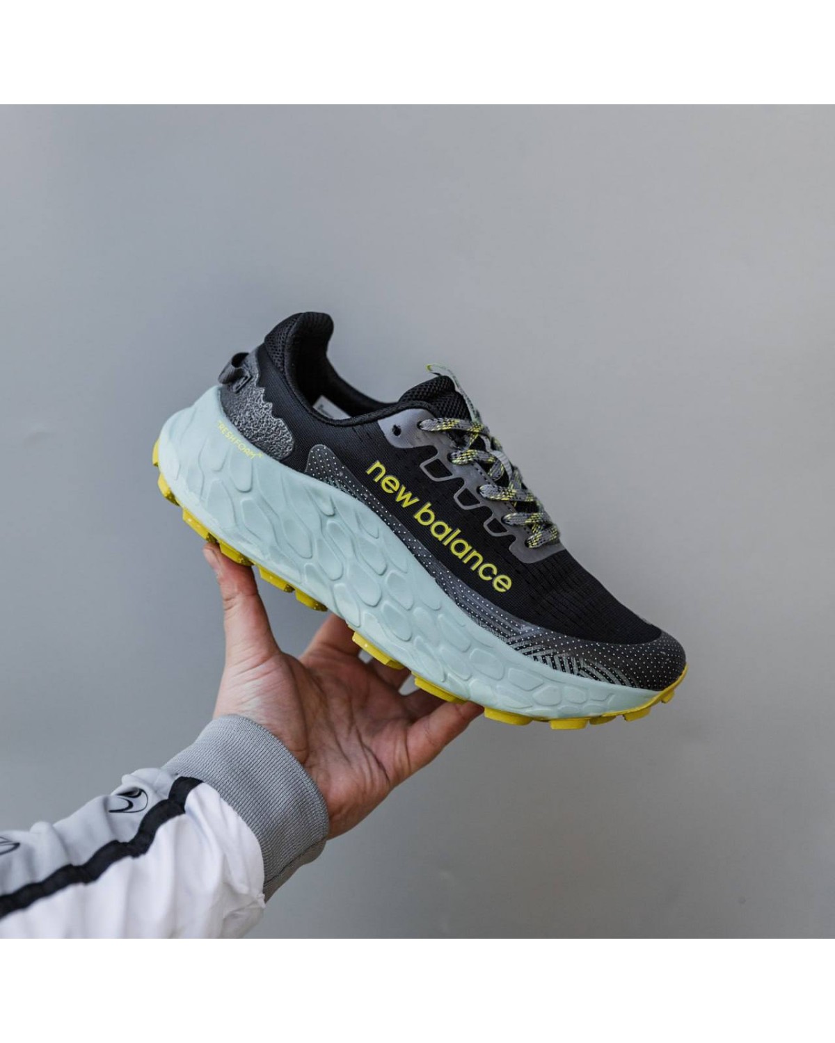 New Balance More Trail v3
