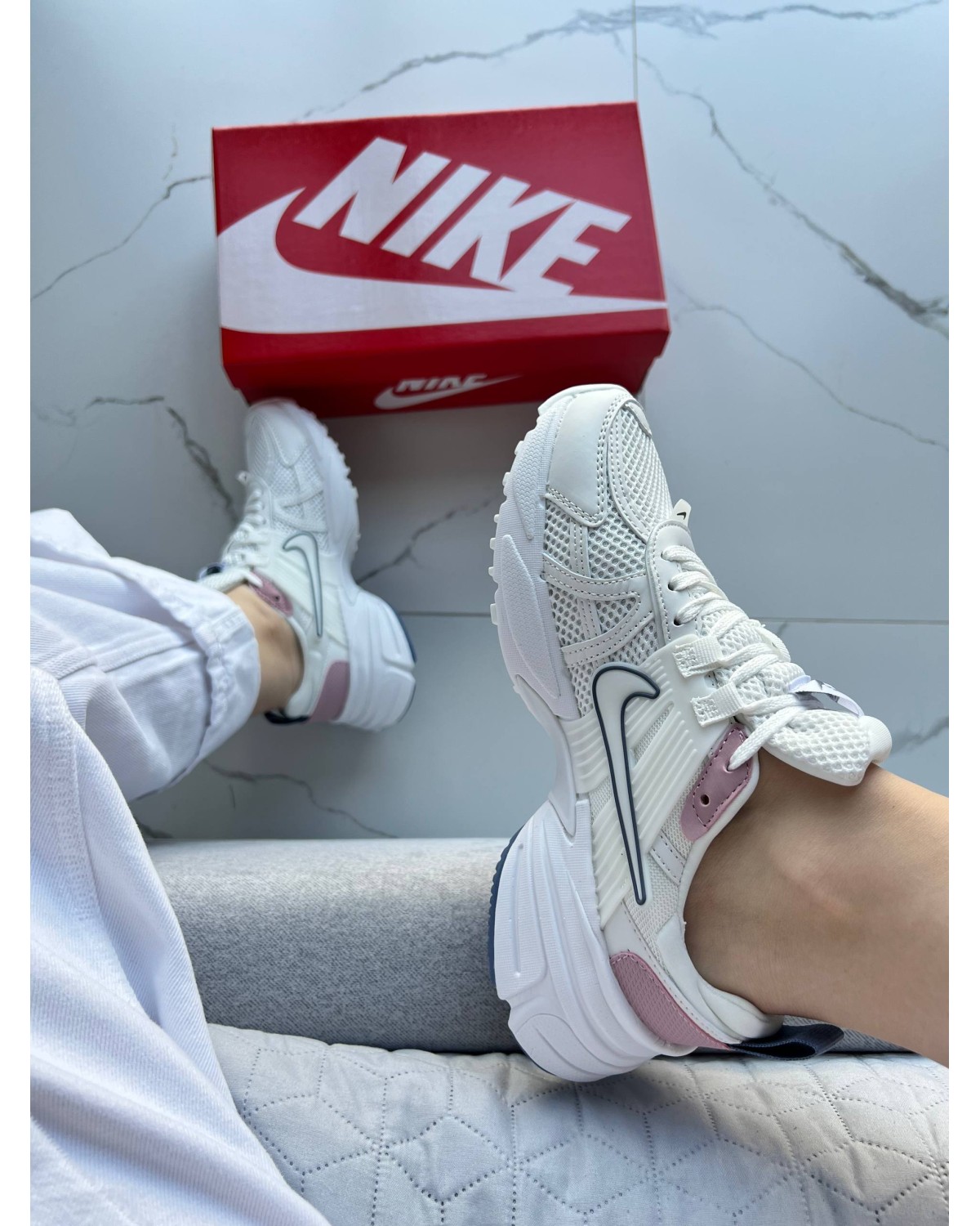 Nike V2K Run Pink White