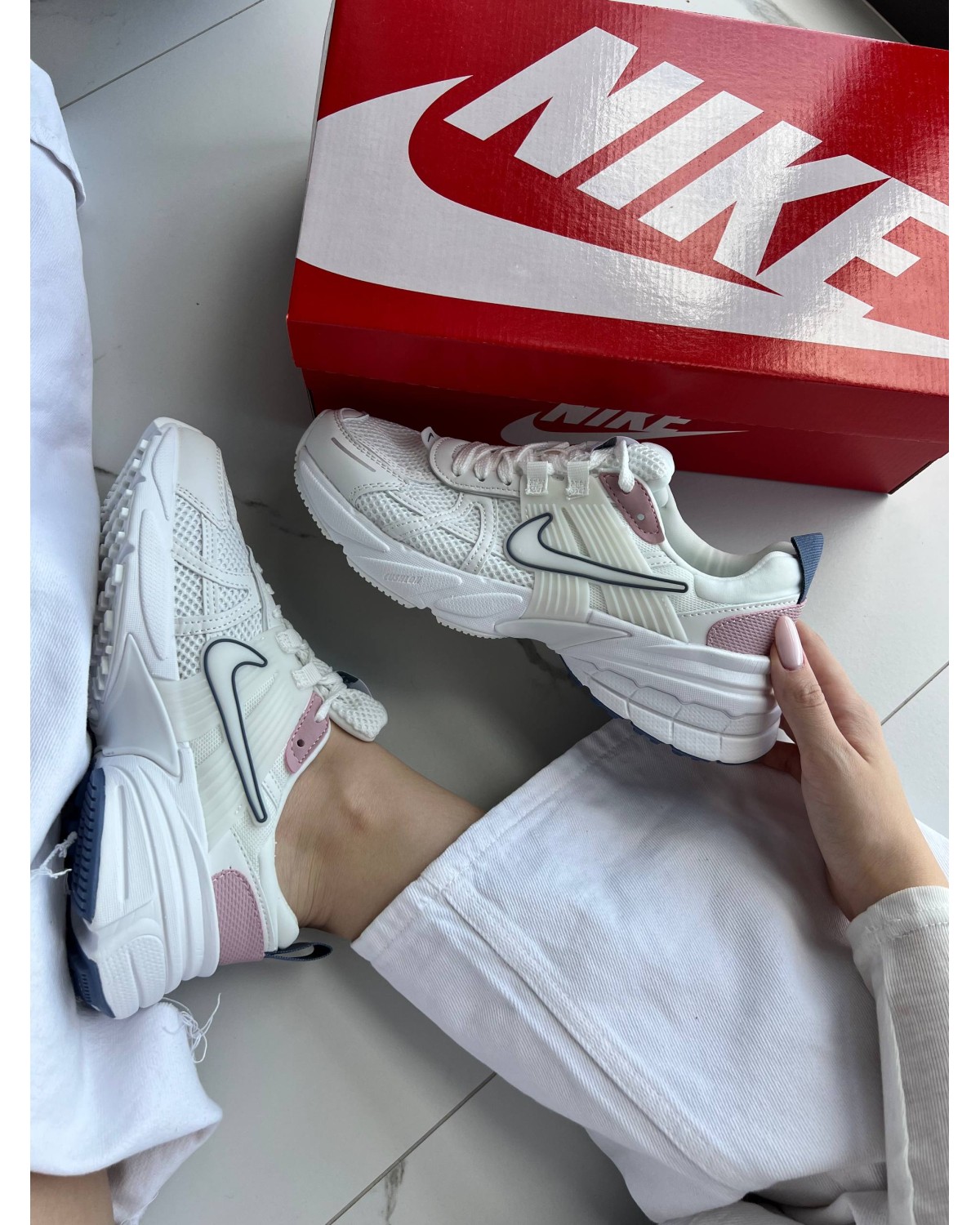 Nike V2K Run Pink White