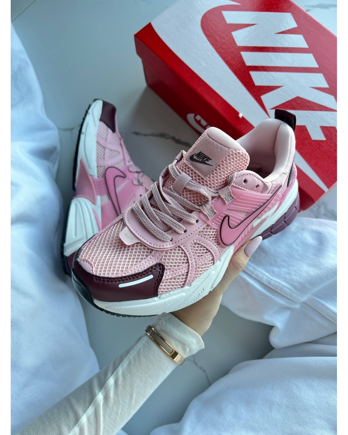 Nike V2K Run Triple Pink