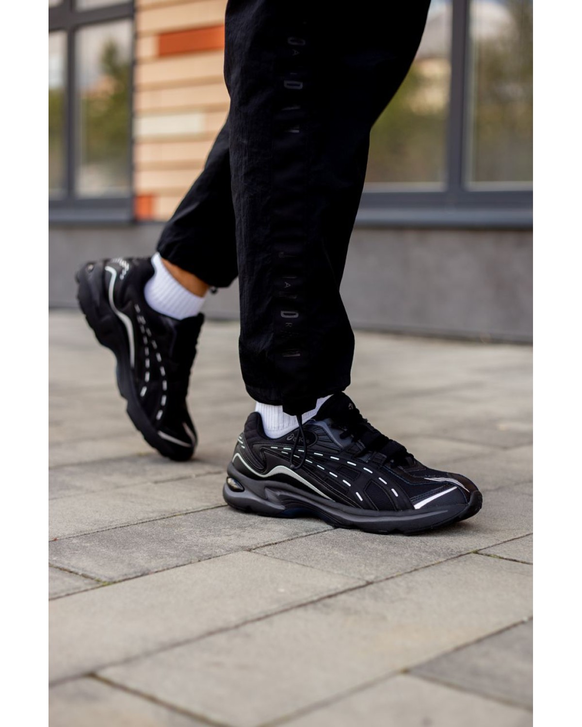 Asics Gel-Preleus Black