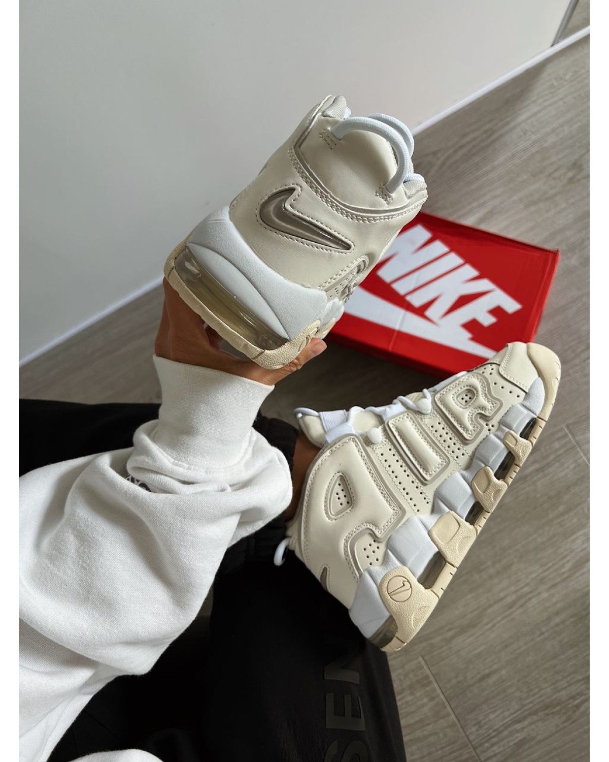 Nike Air More Uptempo Phantom