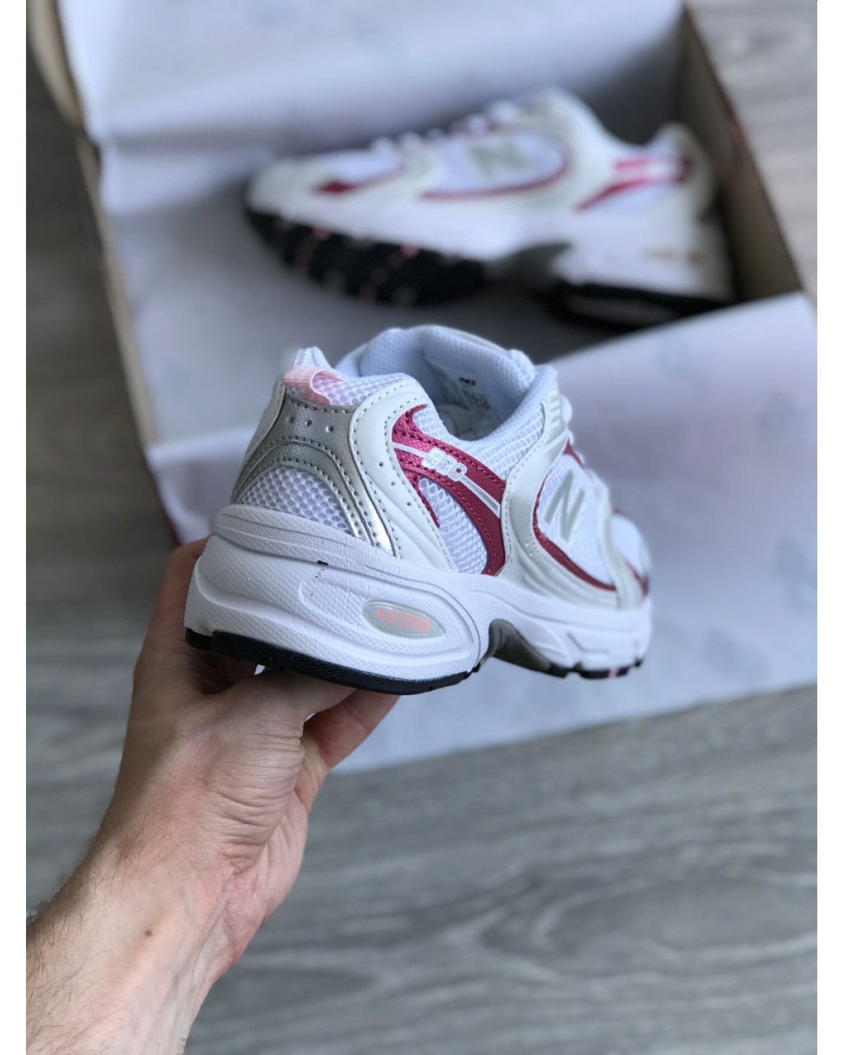 New Balance 530