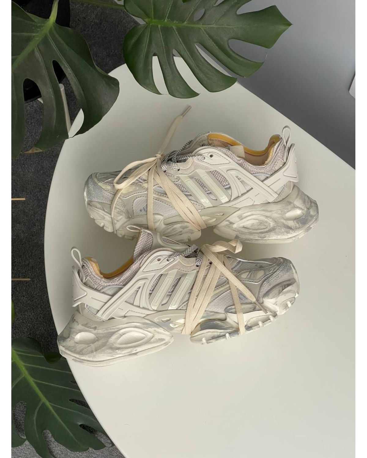 Adidas XLG Runner Deluxe Wonder Beige