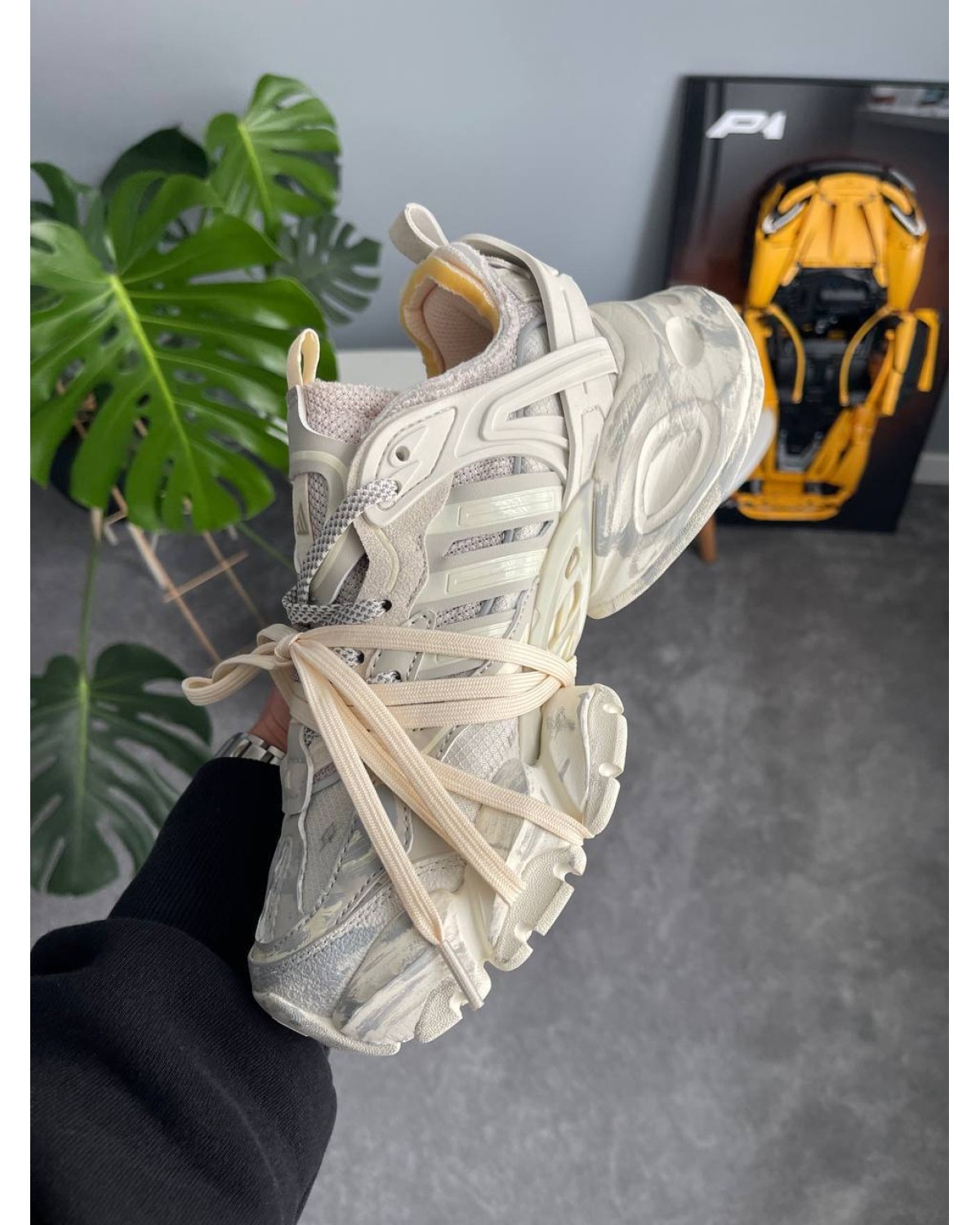 Adidas XLG Runner Deluxe Wonder Beige