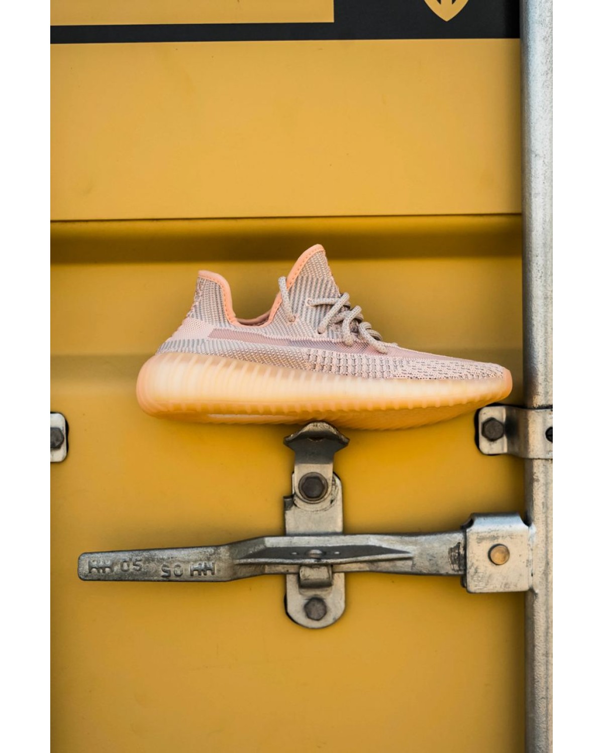 Adidas Yeezy V2 Synth